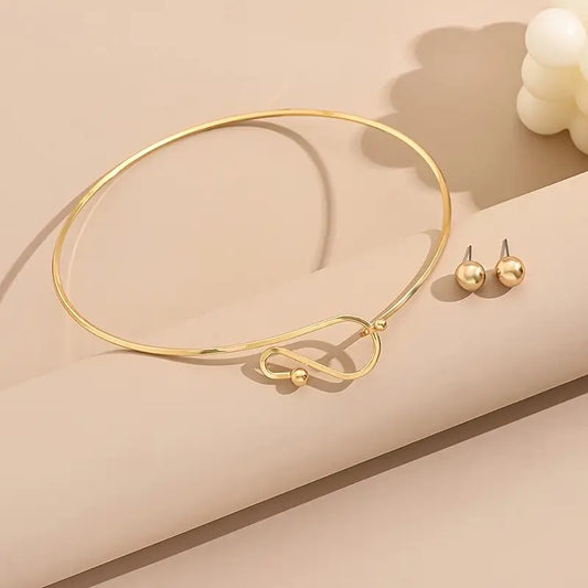 Auffälliges 3-teiliges Schmuckset mit Kette und Ohrringen im geometrischen Design