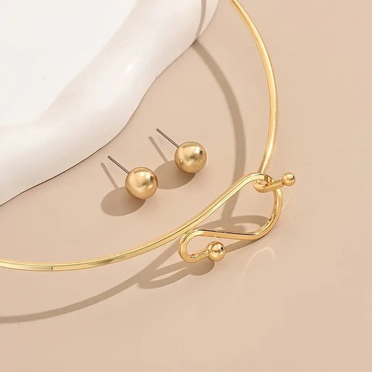 Auffälliges 3-teiliges Schmuckset mit Kette und Ohrringen im geometrischen Design